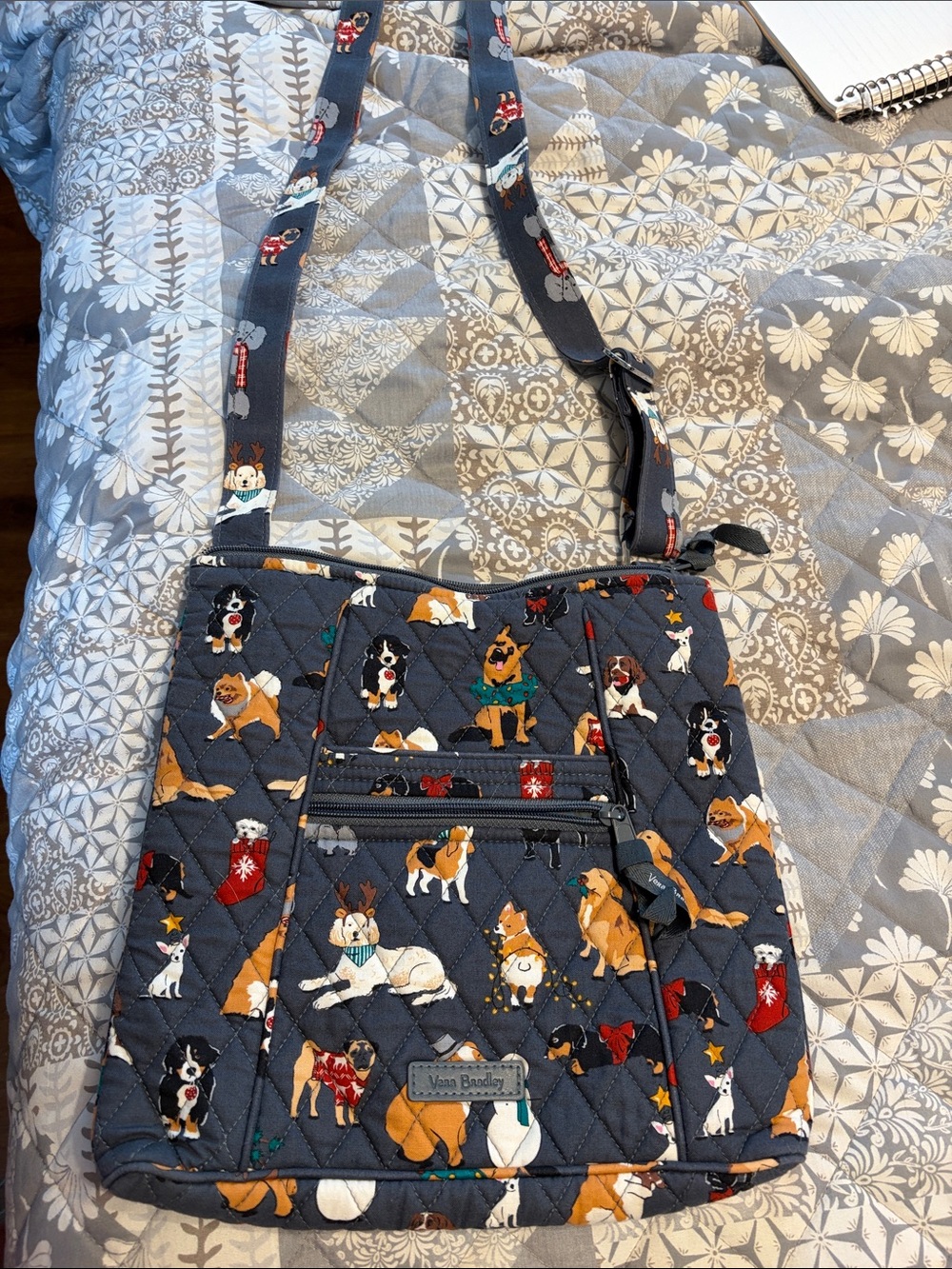 Vera Bradley Quilted Hipster Crossbody Bag Body Bag- Holiday Dogs